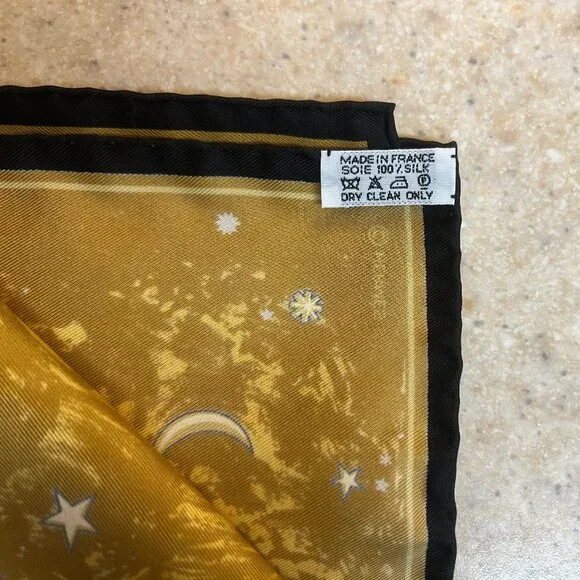 Hermes pocket square silk scarf handkerchief - Picture 3 of 4